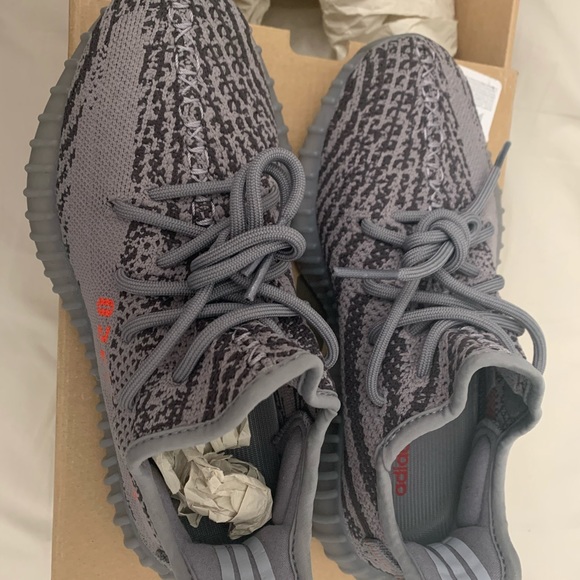 Yeezy 350 V2 - Picture 5 of 8